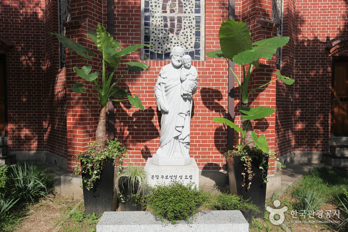 thumbnail-Seoul Yakhyeon Catholic Church (서울 약현성당)-4