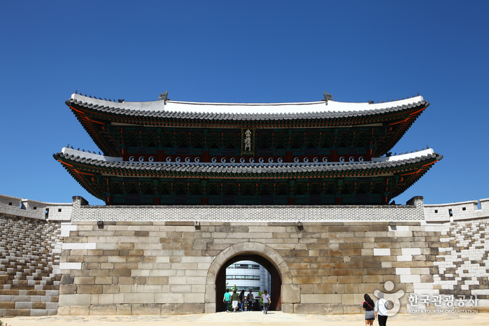 Puerta Sungnyemun (Puerta Namdaemun) (숭례문)