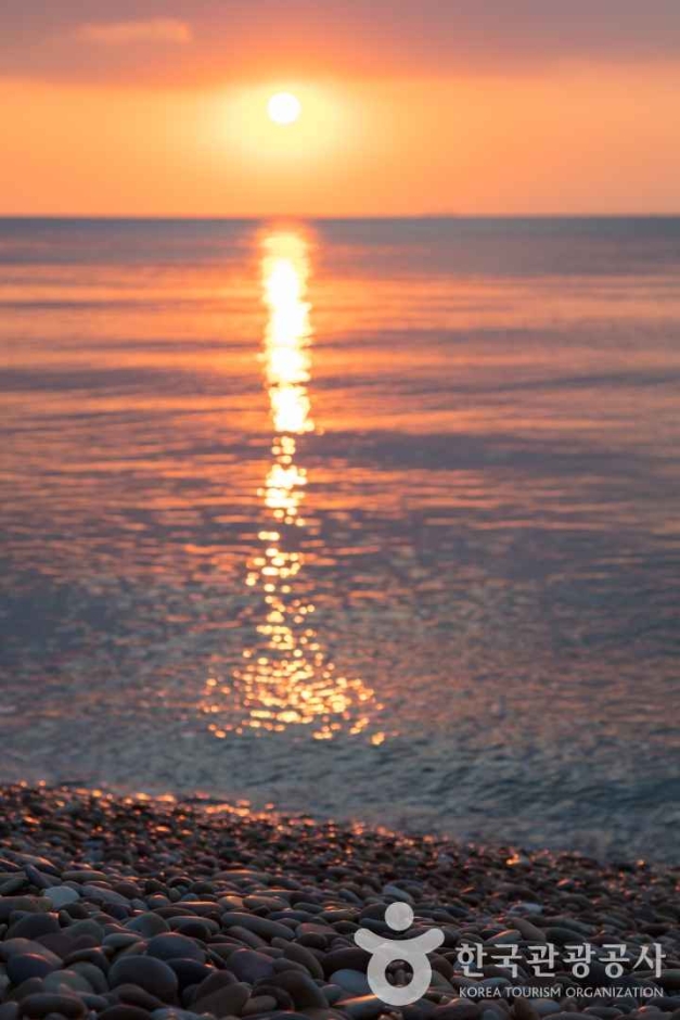 백령도 콩돌해변