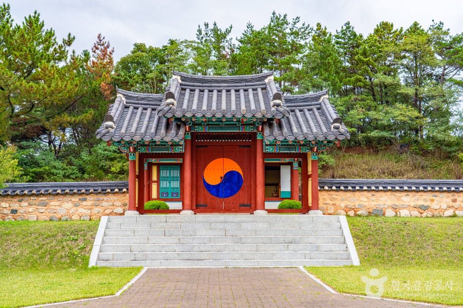 thumbnail-신돌석장군 생가 및 유적지-10