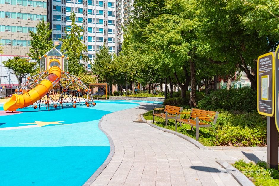 thumbnail-삼각어린이공원-8