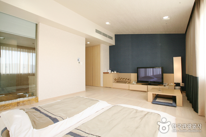 The Suites Hotel Gyeongju (경주스위트호텔)
