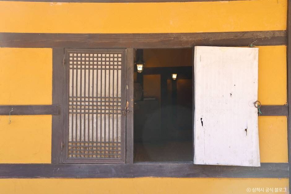 thumbnail-삼척 신리 너와집과 민속유물-24