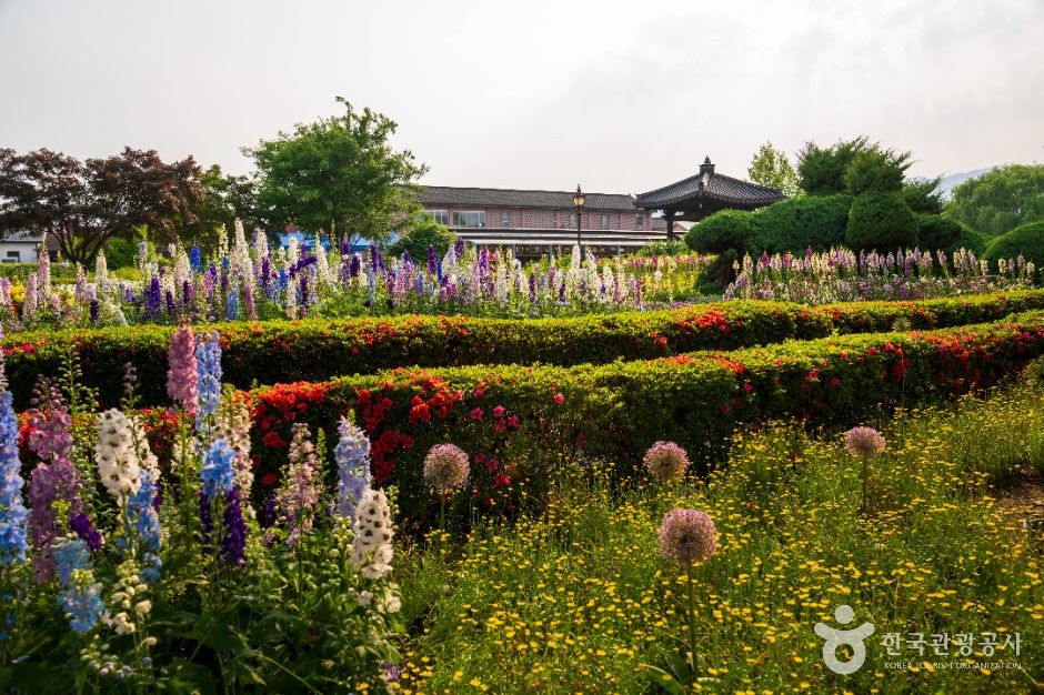 섬진강기차마을