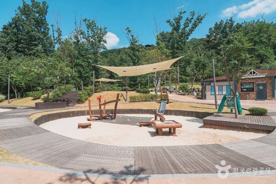 thumbnail-신기한놀이터 떼굴떼굴-0