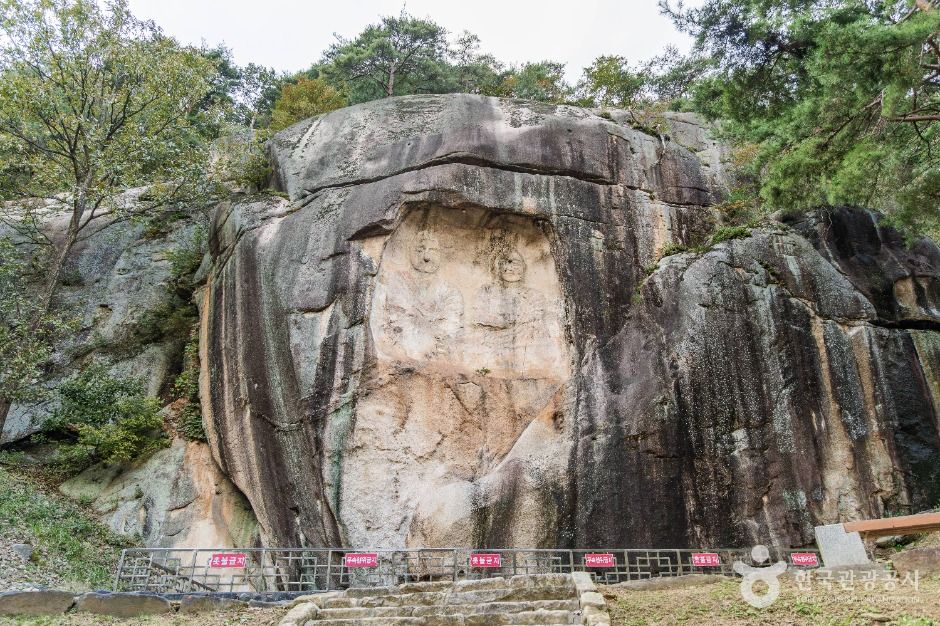 thumbnail-원풍리 마애불병좌상-0