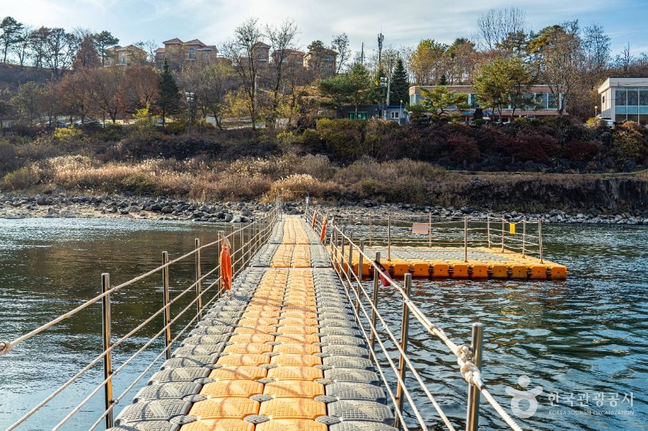 thumbnail-직탕폭포 (한탄강 유네스코 세계지질공원)-5