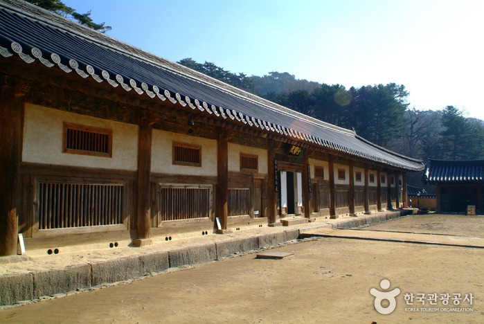 Hall de Janggyeong Panjeon du temple Haeinsa [Patrimoine Mondial de l’UNESCO] (해인사 장경판전)