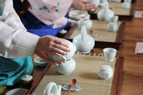 Korean Traditional Culture Experience - MiSuDa (전통문화체험 미수다)