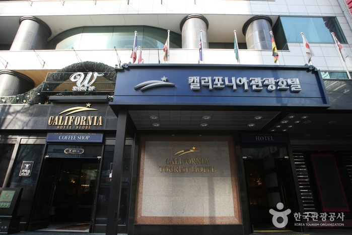 California Tourist Hotel (캘리포니아 관광호텔)