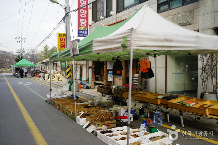 5-Tage-Markt Bongpyeong / Bongpyeong-Markt (봉평5일장 / 봉평시장 (2, 7 일))