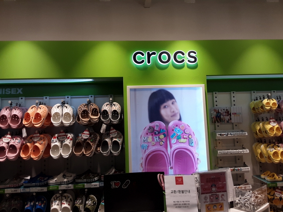 [事後免稅店] Crocs (樂天折扣購物中心東釜山店)(크록스 롯데아울렛 동부산점)