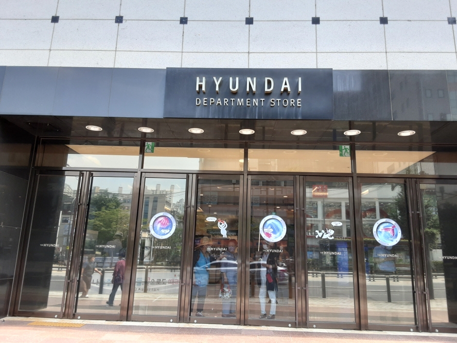 Wave Eyewear - Hyundai Department Store Sinchon Branch [Tax Refund Shop] (웨이브안경점 현대백화점 신촌점)