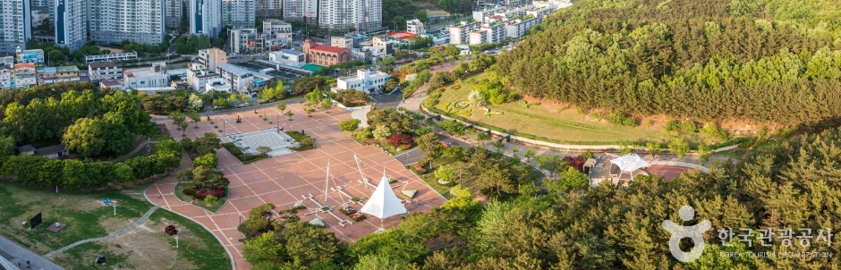 Hwanho Park (환호공원)