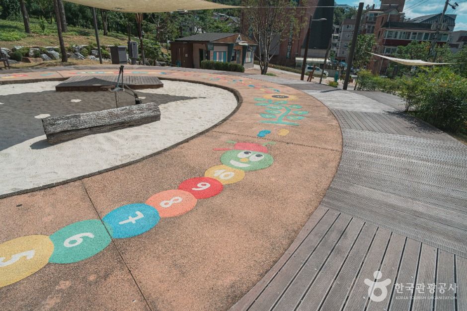 thumbnail-신기한놀이터 떼굴떼굴-2