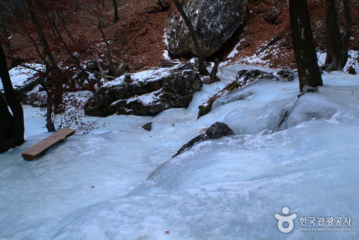 Gugok Falls (구곡폭포)