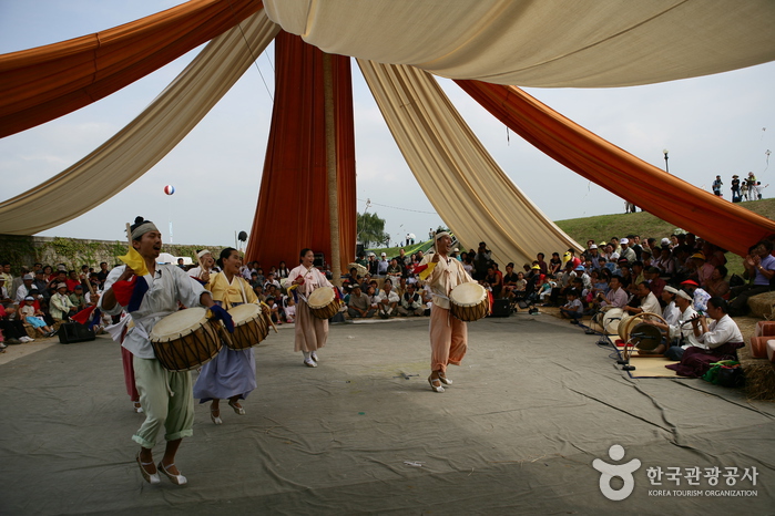 Gimje Horizon Festival (김제 지평선축제)