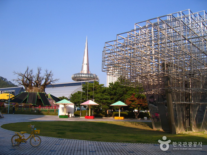 Expo Park (대전엑스포과학공원)