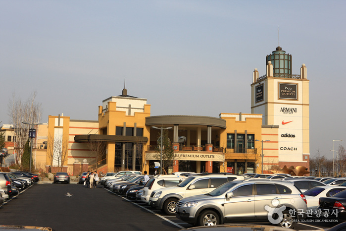 Paju Premium Outlets (파주 프리미엄아울렛)