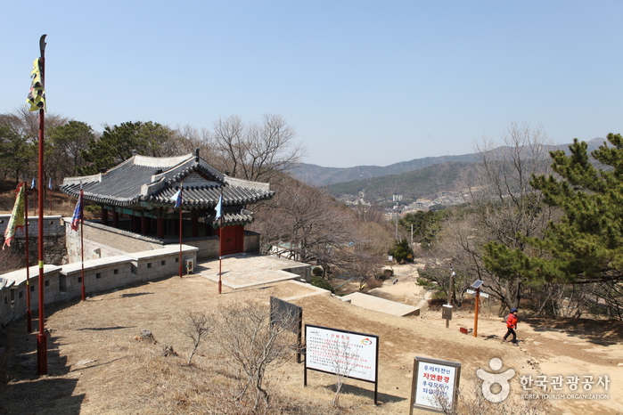 金井山城（금정산성）