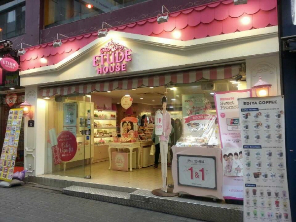 Etude House（明洞5号店）<br>(에뛰드하우스 명동5호점)