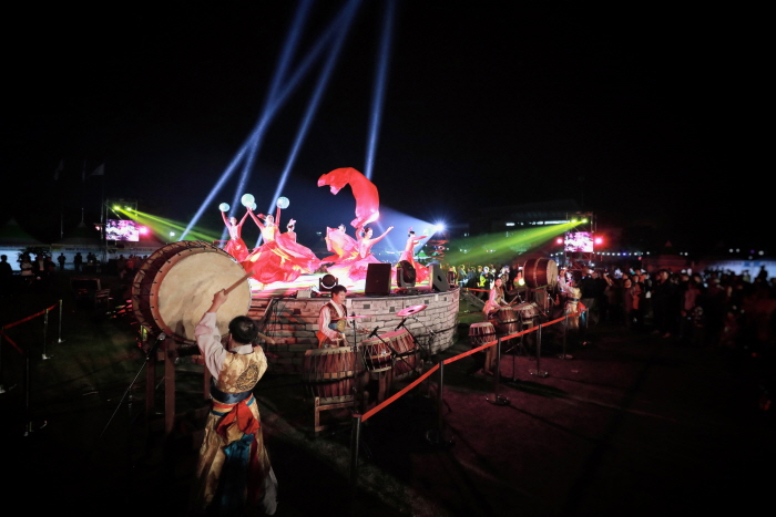 의령 홍의장군 축제1