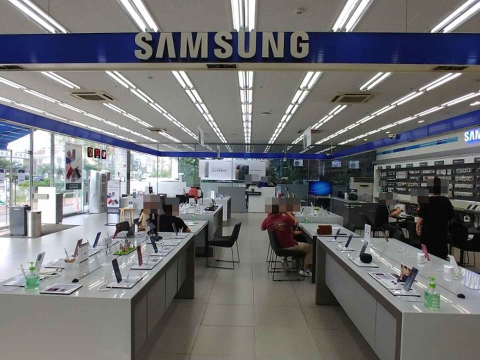 Samsung Digital Plaza - Suwon Main Branch [Tax Refund Shop] (삼성 디지털 수원 본점)