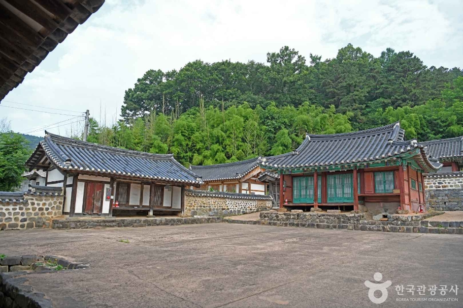 정산향교