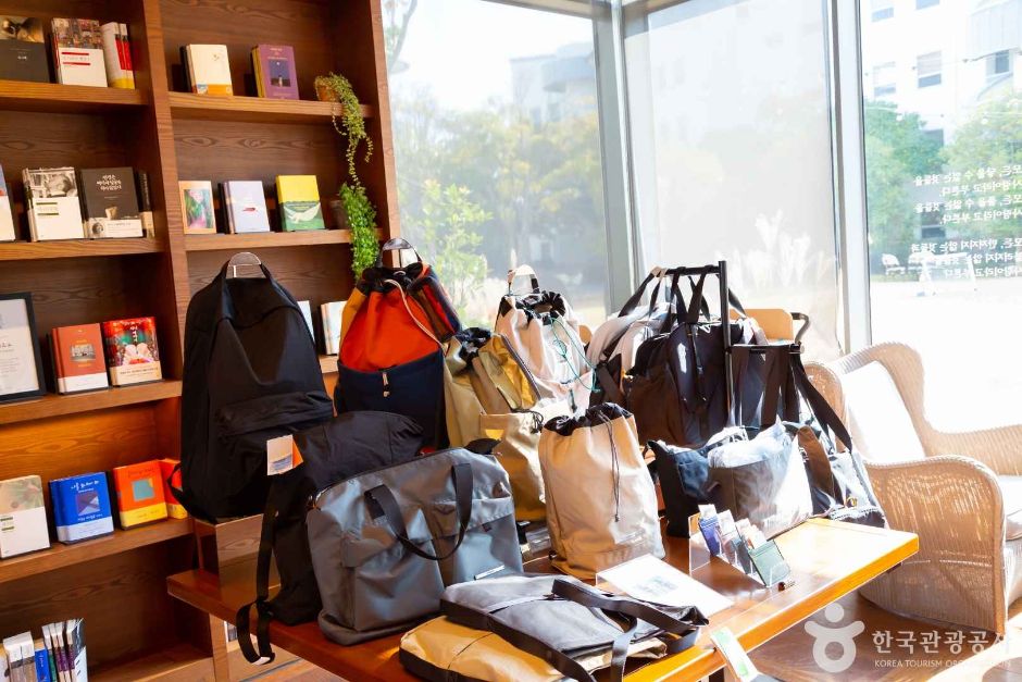 thumbnail-남해 이터널저니-13