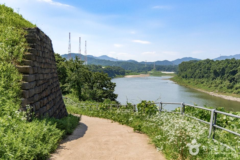 당포성 (한탄강 유네스코 세계지질공원)