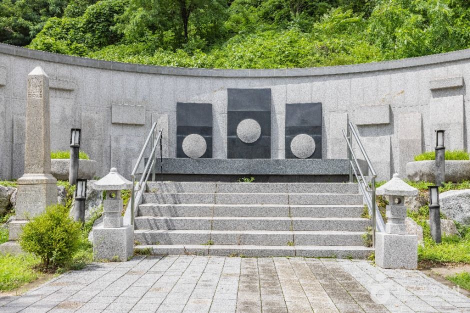 thumbnail-인천가족공원 외국인묘지-18