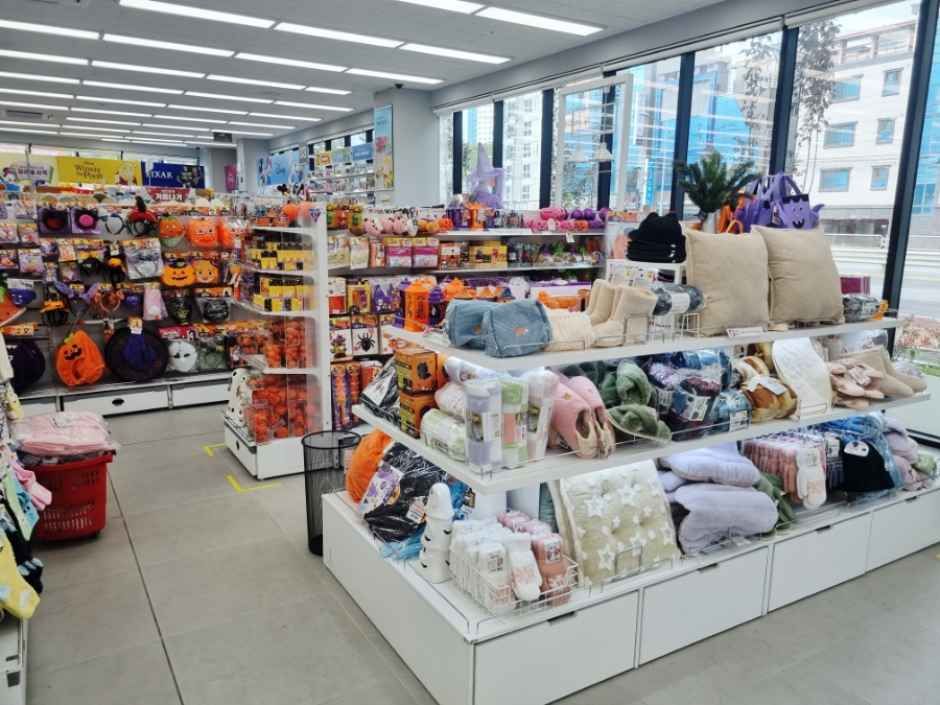 thumbnail-[事後免税店]DAISO（ダイソー）・キョンサンハヤン（慶山河陽）本店(다이소 경산하양본점)-1