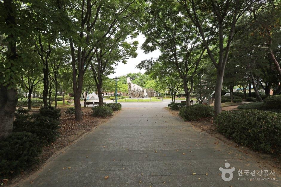 thumbnail-아우내독립만세운동기념공원-7