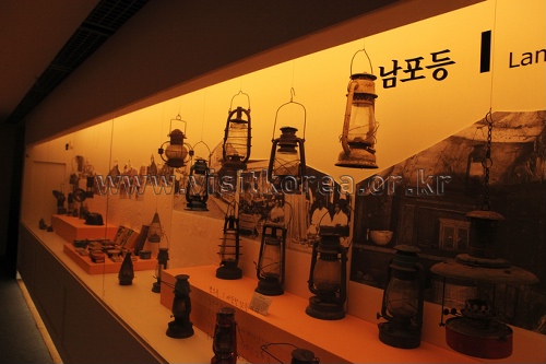 Lighting Museum (필룩스 조명박물관)