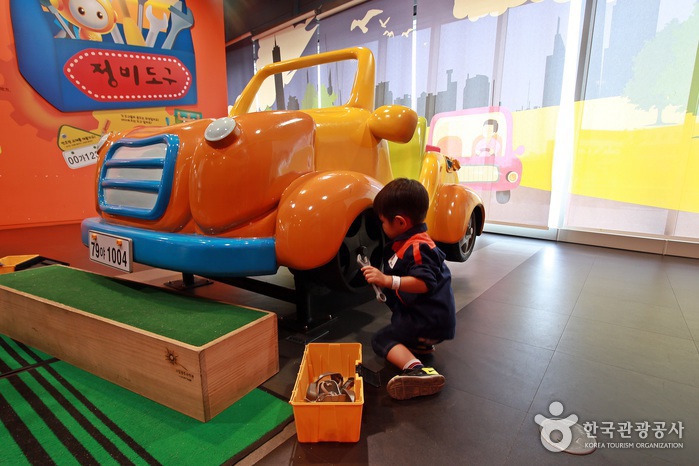 Centre national des sciences à Gwangju (국립광주과학관)