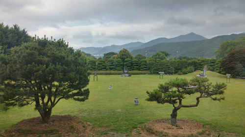 Busan Hongbeopsa Temple (홍법사(부산))