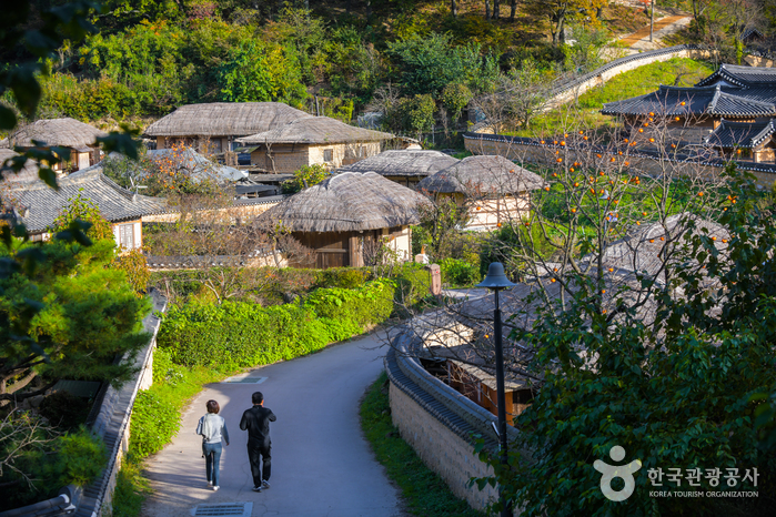 Dorf Gyeongju Yangdong [UNESCO Weltkulturerbe] (경주 양동마을 [유네스코 세계문화유산])