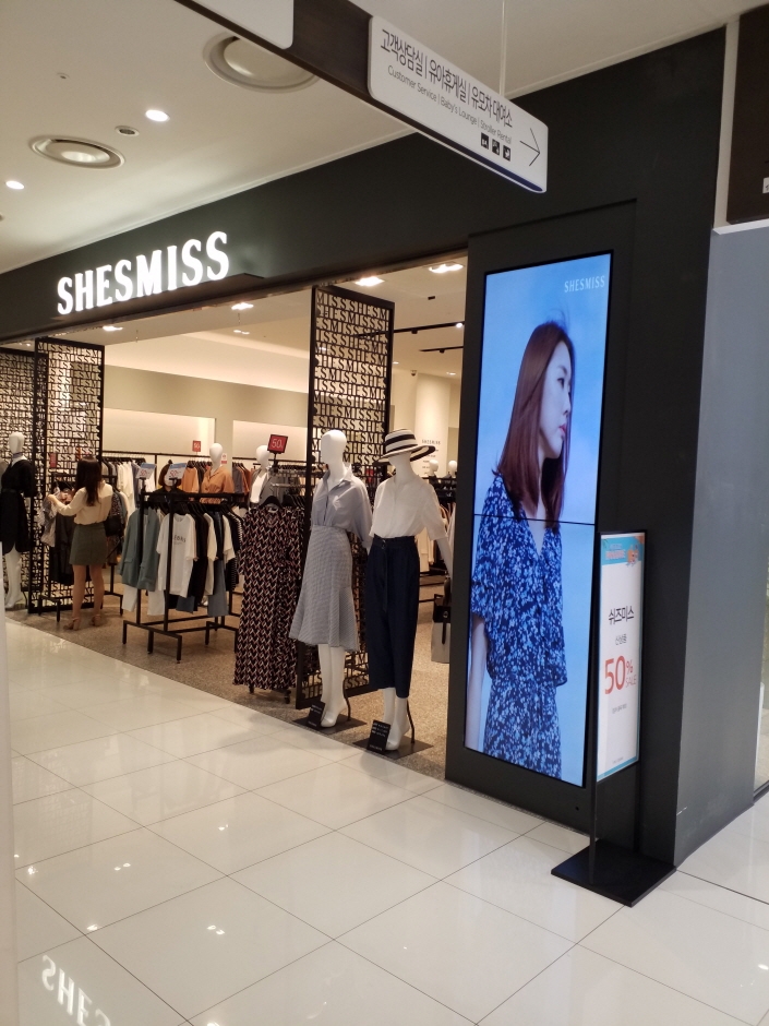 Shesmiss - TIMES SQUARE Branch [Tax Refund Shop] (쉬즈미스 타임스퀘어)