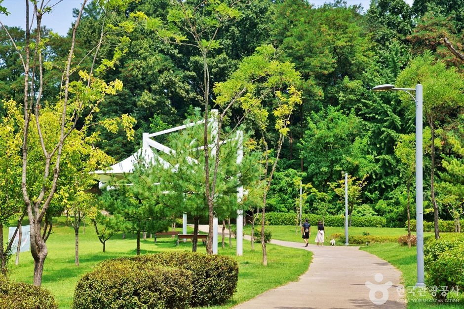 율봉근린공원