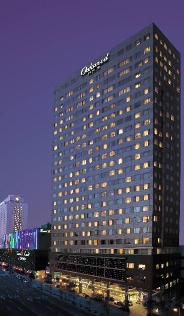 서울_오크우드 프리미어 코엑스 센터_외관 (1)