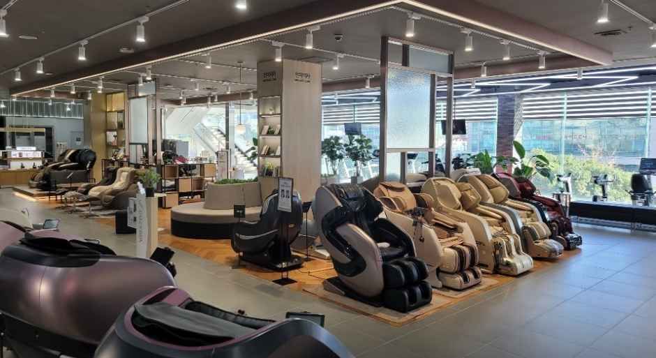 thumbnail-[事後免税店] ロッテハイマート・ポモ（泛魚）十字路店(롯데하이마트 범어네거리점)-1