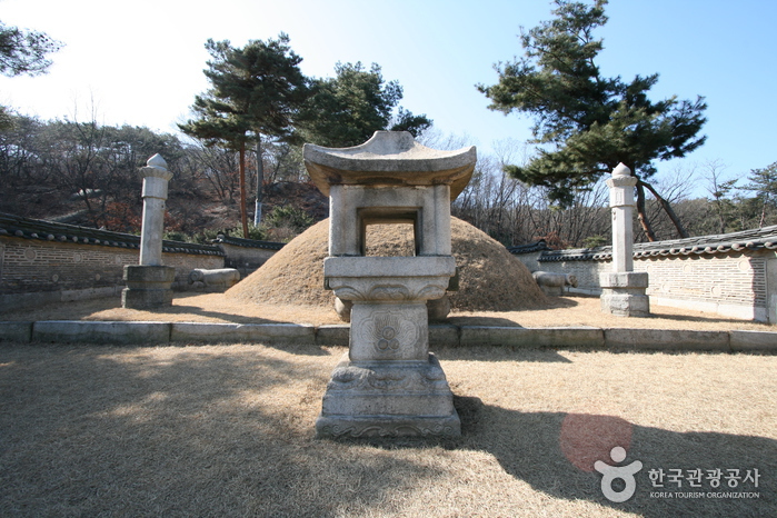 Tombeau royal Jeongneung [Patrimoine Mondial de l'UNESCO] (서울 정릉)