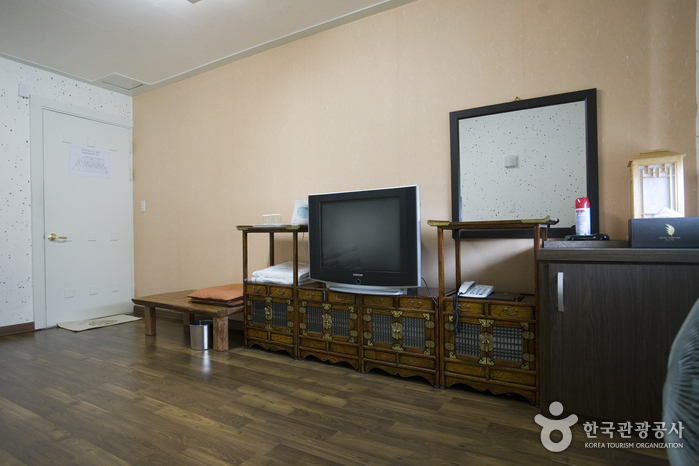BENIKEA Jeonju Hansung Tourist Hotel (베니키아 전주한성관광호텔)