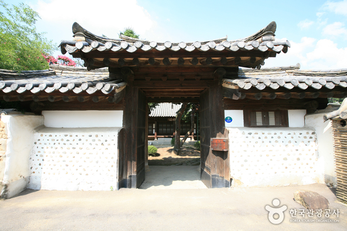 Inheung Village (인흥마을)