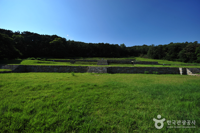 Ganghwa Seonwonsa Temple Site (강화 선원사지)