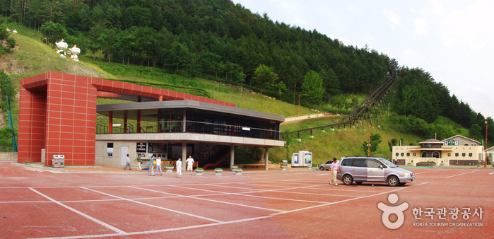 Hwaam Cave (화암동굴)
