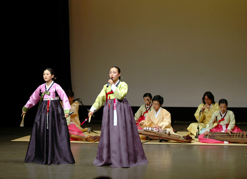 Jeonju Traditional Culture Center (전주전통문화관)
