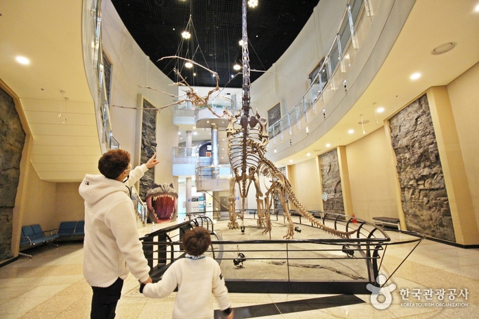 고성공룡박물관