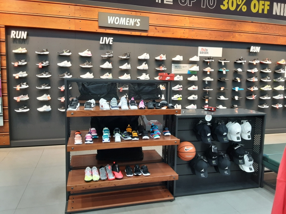 [事後免稅店] Nike MODA Mall (仁川店)(나이키 모다몰인천)