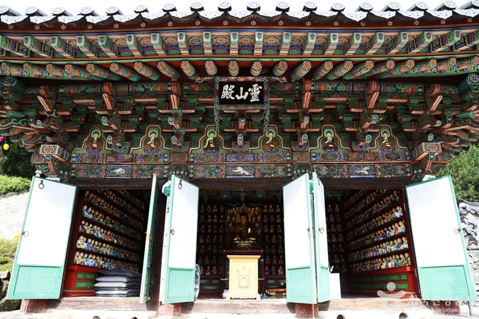 Anseong Seoknamsa Temple (석남사(안성))